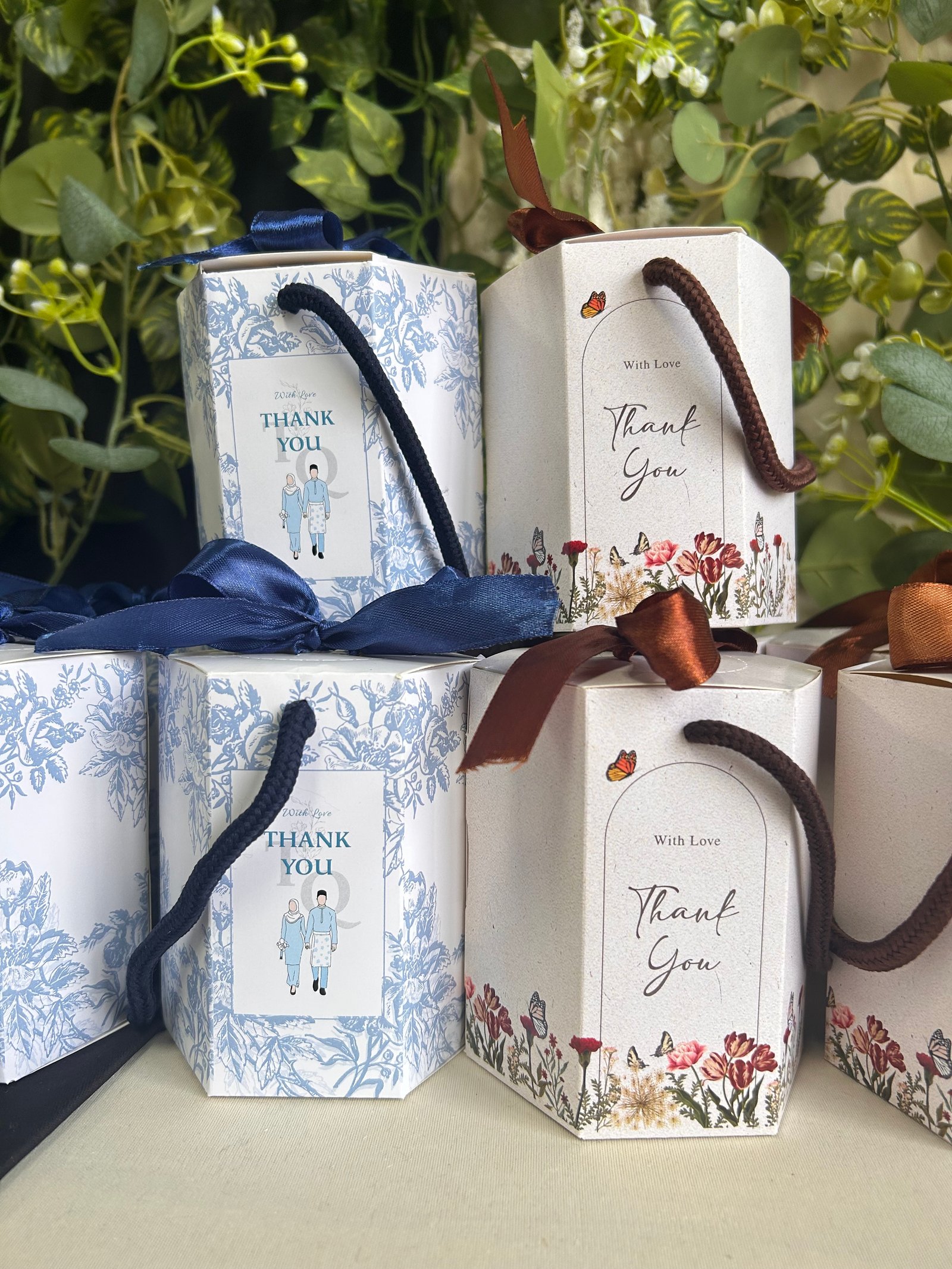 [50PCS] DOORGIFT HEXA BOX M COLOUR