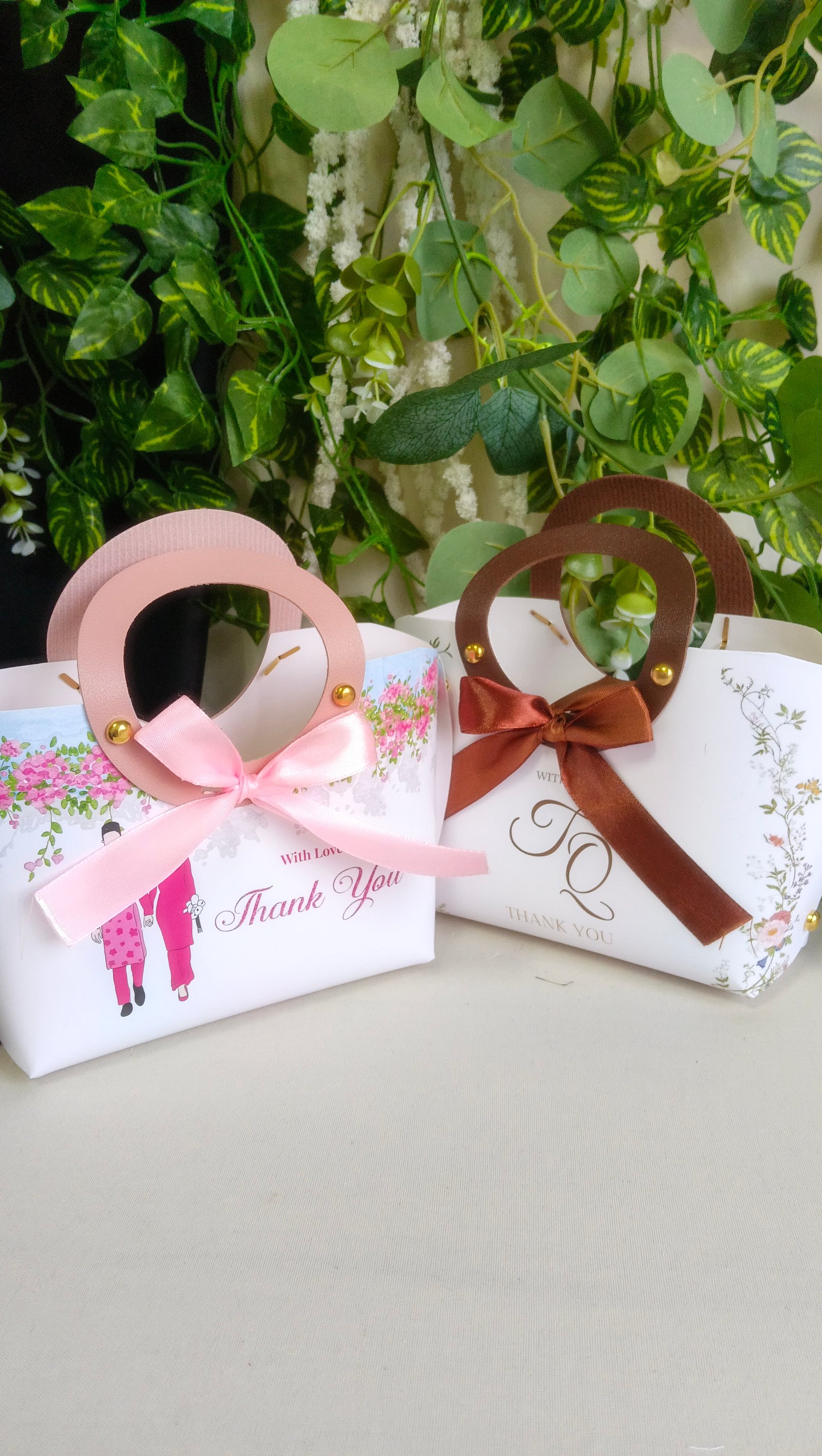 [50PCS] DOORGIFT HANDBAG RIBBON M GOLD (COLOUR)