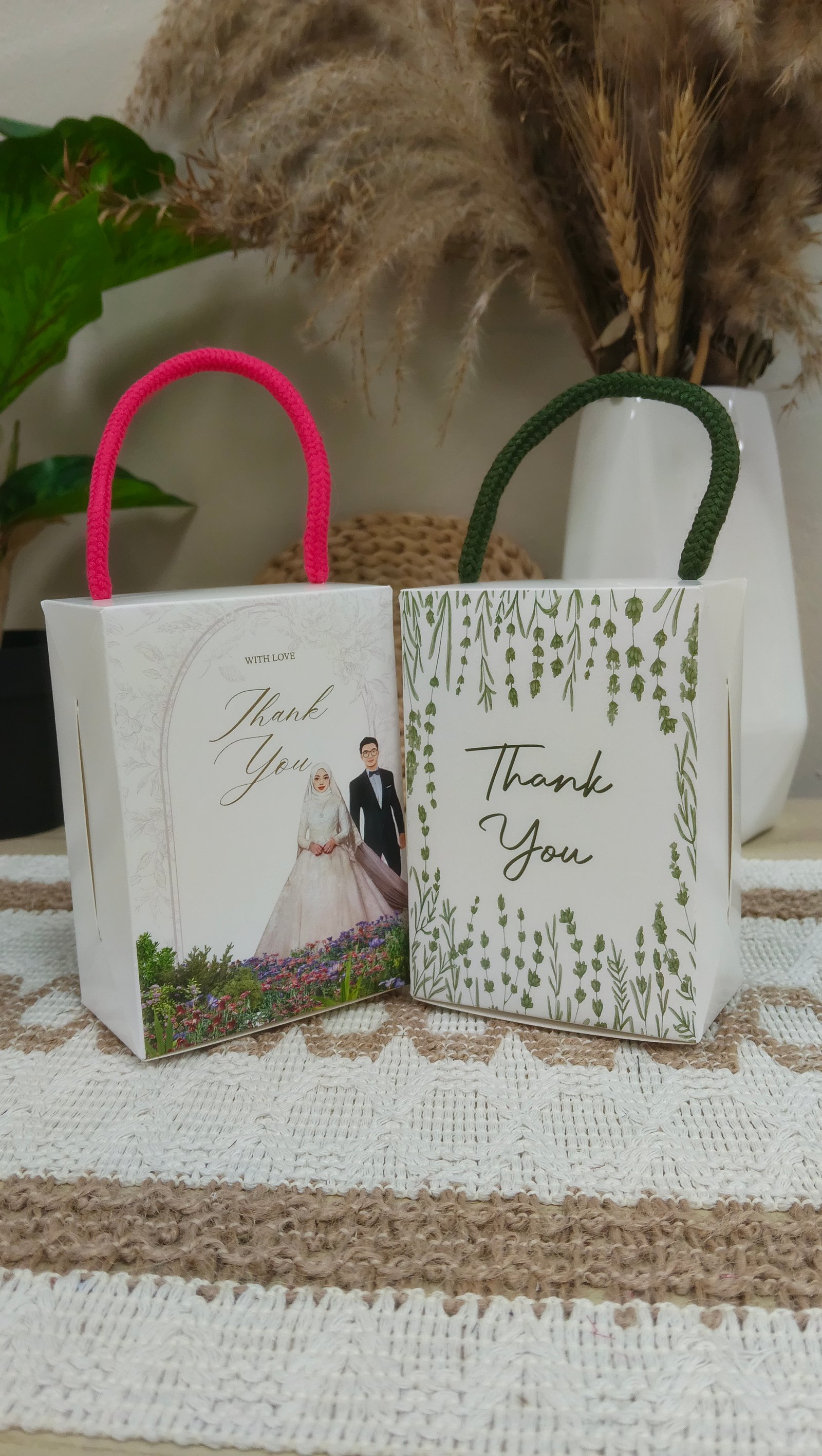 [100PCS] DOORGIFT FLAT BOX M (COLOUR)